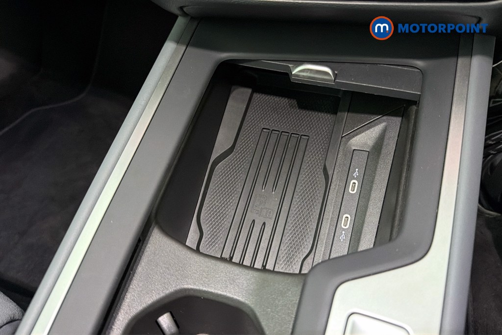 Volkswagen Passat Life Automatic Petrol Plug-In Hybrid Estate - Stock Number (1632891) - 17th supplementary image