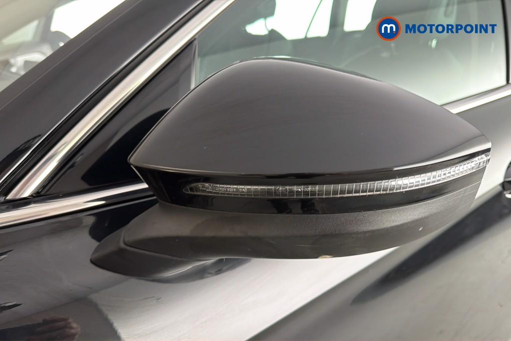 Volkswagen Passat Life Automatic Petrol Plug-In Hybrid Estate - Stock Number (1632891) - 43rd supplementary image