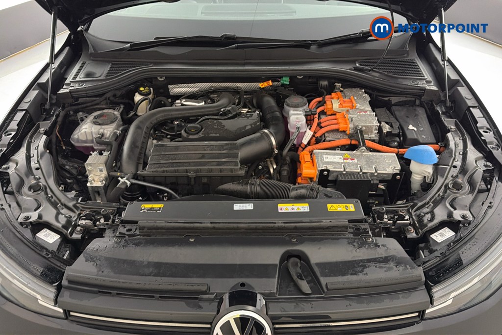 Volkswagen Passat Life Automatic Petrol Plug-In Hybrid Estate - Stock Number (1632891) - 51st supplementary image