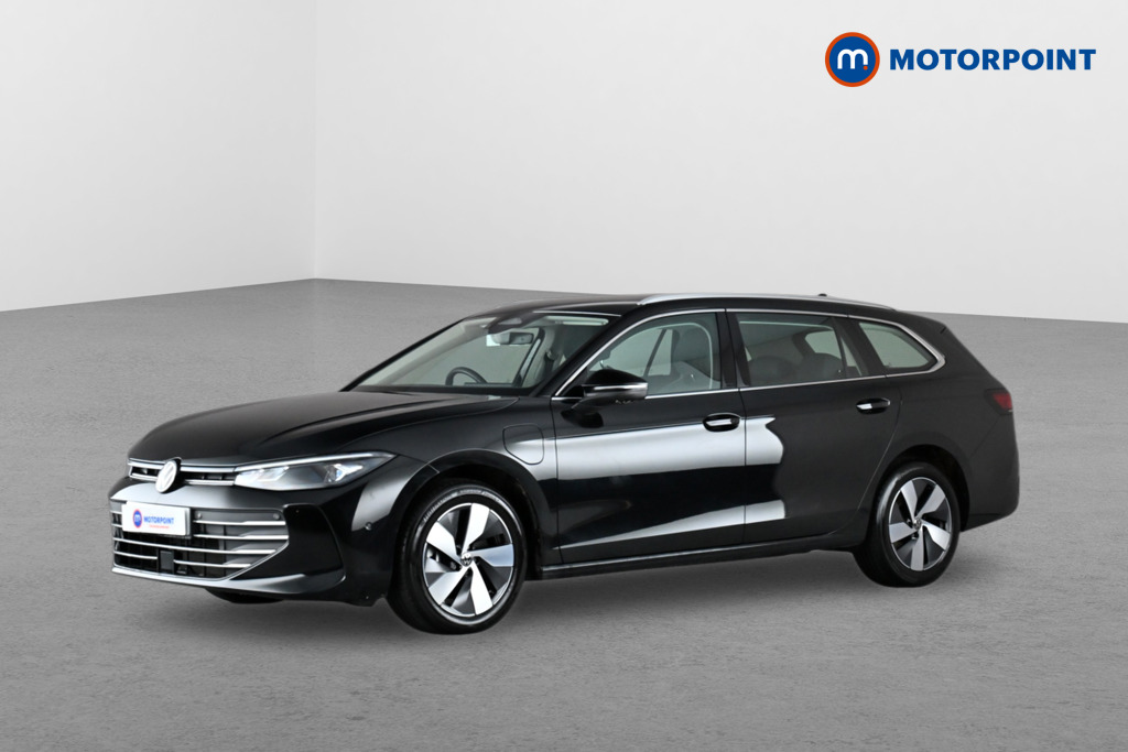 Volkswagen Passat Life Automatic Petrol Plug-In Hybrid Estate - Stock Number (1632891) - Passenger side front corner