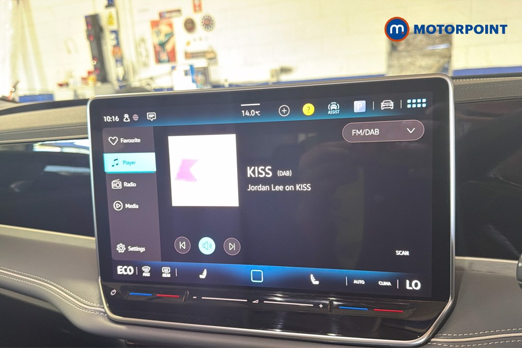 Volkswagen Passat Life Automatic Petrol Plug-In Hybrid Estate - Stock Number (1632907) - 9th supplementary image