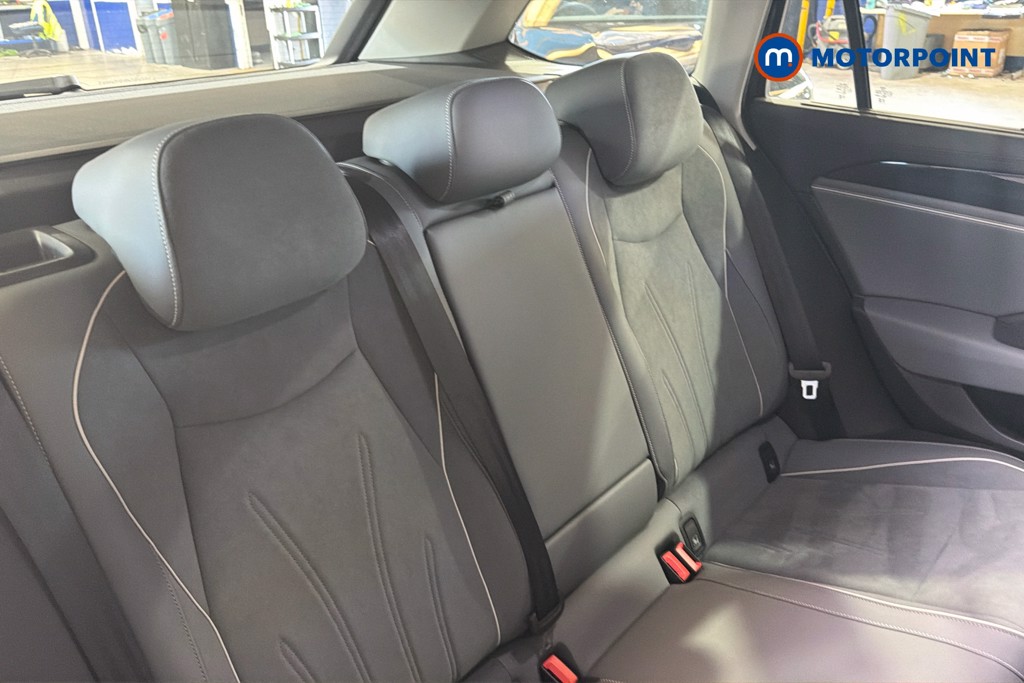 Volkswagen Passat Life Automatic Petrol Plug-In Hybrid Estate - Stock Number (1632907) - 28th supplementary image