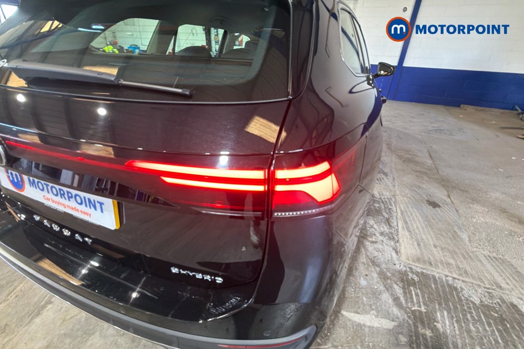Volkswagen Passat Life Automatic Petrol Plug-In Hybrid Estate - Stock Number (1632907) - 38th supplementary image
