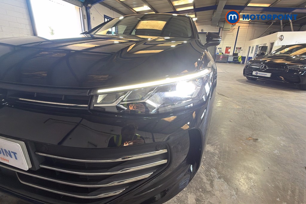 Volkswagen Passat Life Automatic Petrol Plug-In Hybrid Estate - Stock Number (1632907) - 44th supplementary image