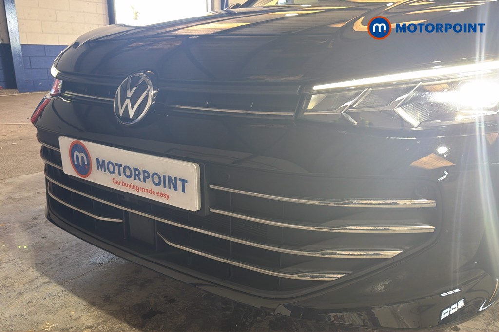 Volkswagen Passat Life Automatic Petrol Plug-In Hybrid Estate - Stock Number (1632907) - 45th supplementary image
