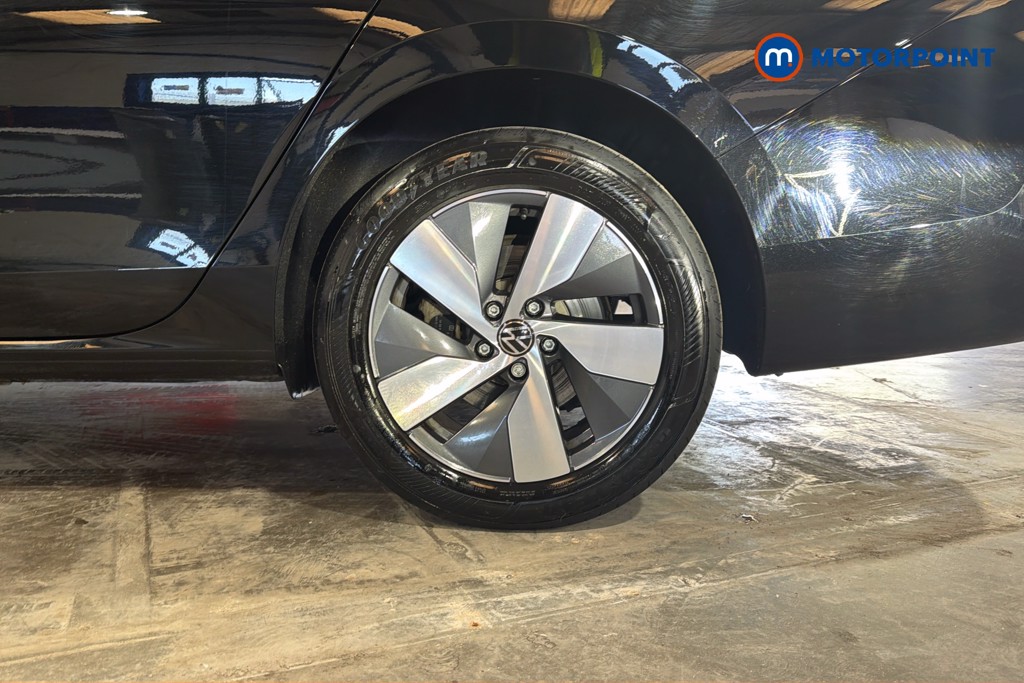 Volkswagen Passat Life Automatic Petrol Plug-In Hybrid Estate - Stock Number (1632907) - 48th supplementary image