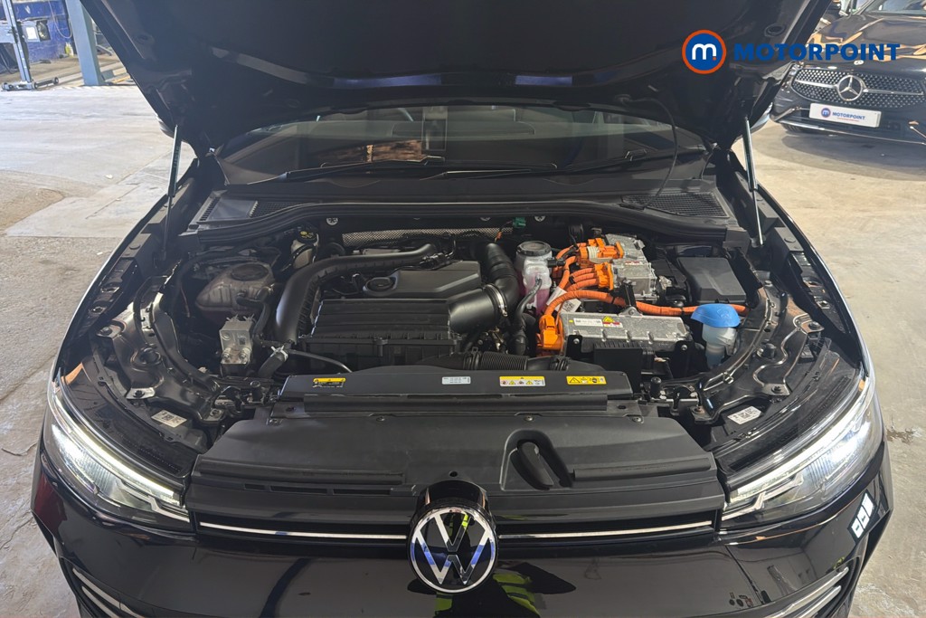 Volkswagen Passat Life Automatic Petrol Plug-In Hybrid Estate - Stock Number (1632907) - 51st supplementary image