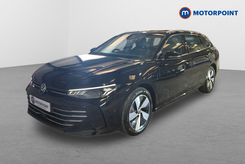 Volkswagen Passat Life Automatic Petrol Plug-In Hybrid Estate - Stock Number (1632907) - Passenger side front corner