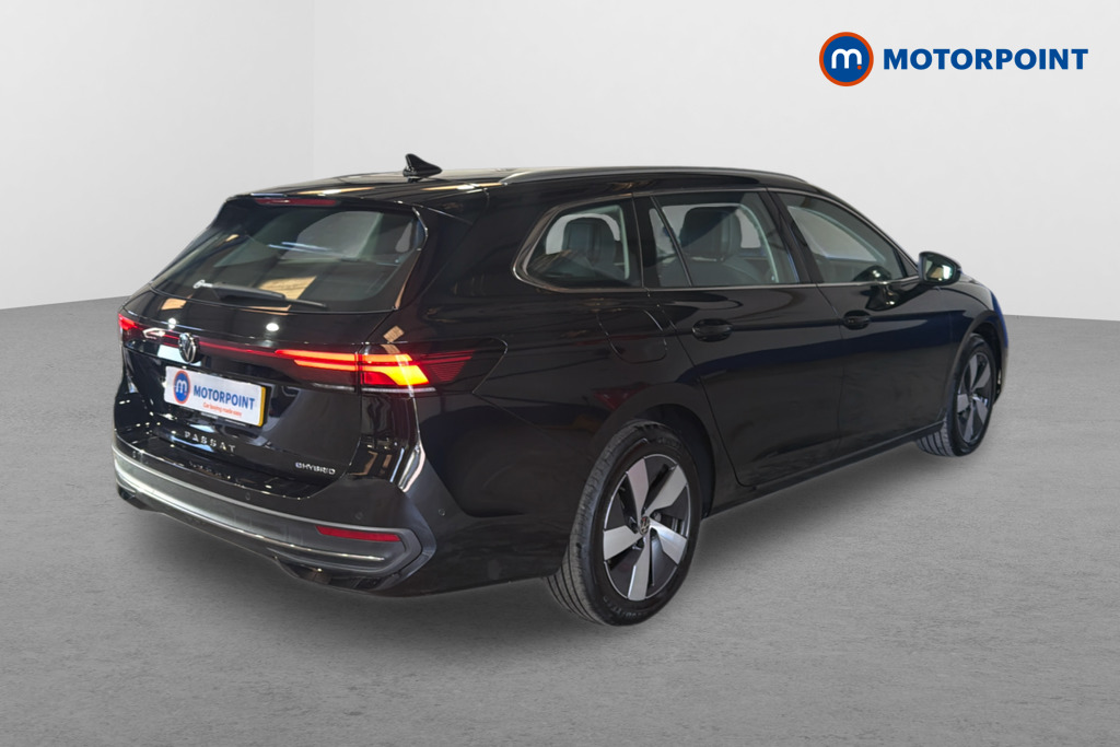 Volkswagen Passat Life Automatic Petrol Plug-In Hybrid Estate - Stock Number (1632907) - Drivers side rear corner