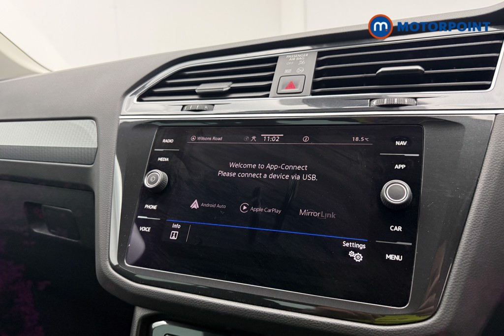 Volkswagen Tiguan Life Automatic Petrol SUV - Stock Number (1633674) - 12th supplementary image