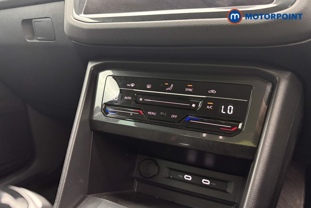 Volkswagen Tiguan Life Automatic Petrol SUV - Stock Number (1633674) - 13th supplementary image