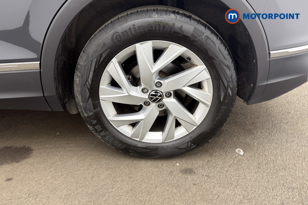 Volkswagen Tiguan Life Automatic Petrol SUV - Stock Number (1633674) - 24th supplementary image