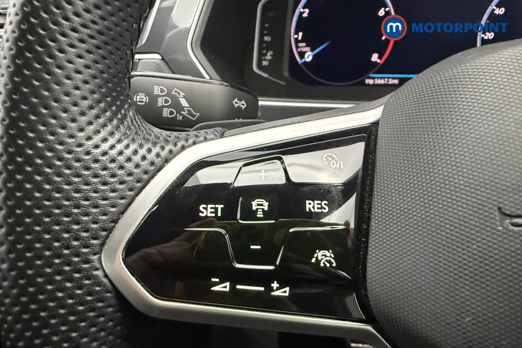 Volkswagen Tiguan R-Line Automatic Petrol SUV - Stock Number (1633848) - 14th supplementary image