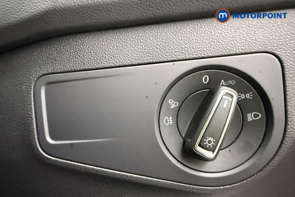 Volkswagen Tiguan R-Line Automatic Petrol SUV - Stock Number (1633848) - 17th supplementary image