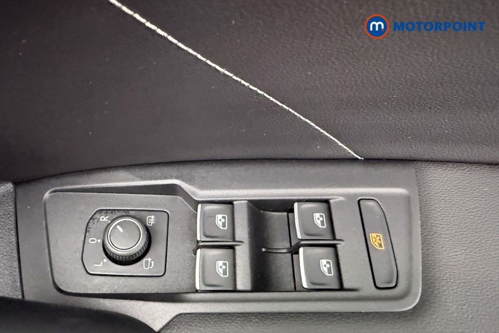 Volkswagen Tiguan R-Line Automatic Petrol SUV - Stock Number (1633848) - 19th supplementary image