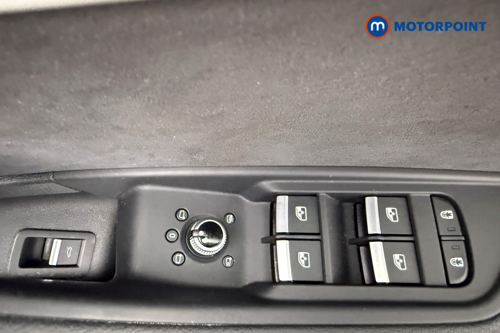 Audi A4 S Line Automatic Petrol Estate - Stock Number (1633852) - 19th supplementary image