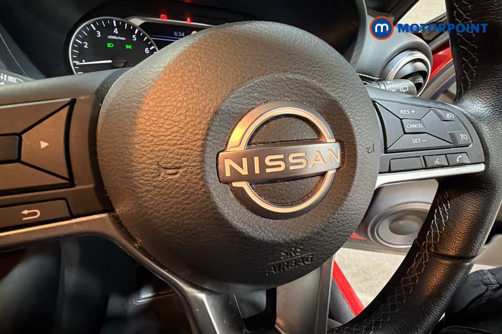 Nissan Juke N-Connecta Manual Petrol SUV - Stock Number (1634077) - 5th supplementary image