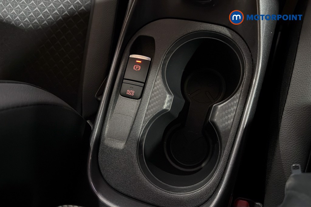 Nissan Juke N-Connecta Manual Petrol SUV - Stock Number (1634077) - 16th supplementary image