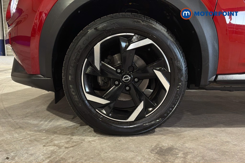 Nissan Juke N-Connecta Manual Petrol SUV - Stock Number (1634077) - 47th supplementary image