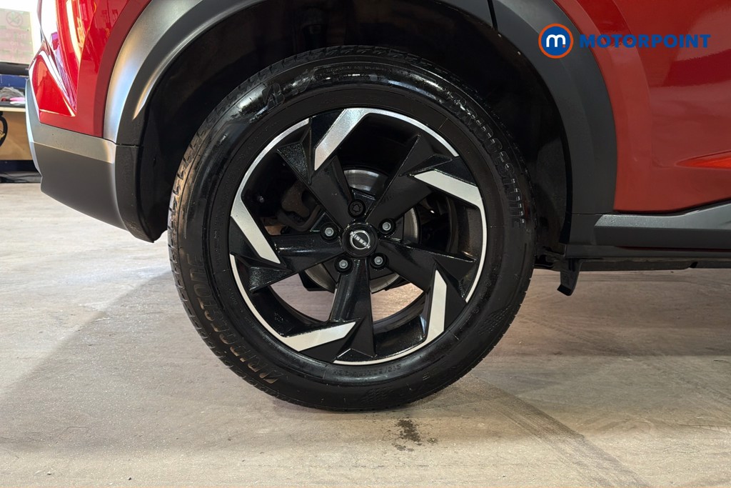 Nissan Juke N-Connecta Manual Petrol SUV - Stock Number (1634077) - 49th supplementary image