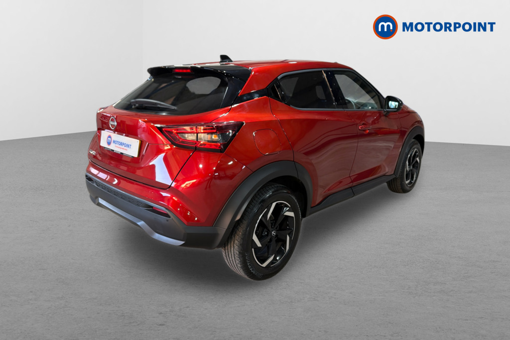 Nissan Juke N-Connecta Manual Petrol SUV - Stock Number (1634077) - Drivers side rear corner