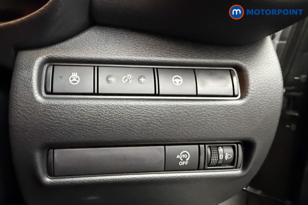 Nissan Juke Tekna Automatic Petrol SUV - Stock Number (1634293) - 5th supplementary image