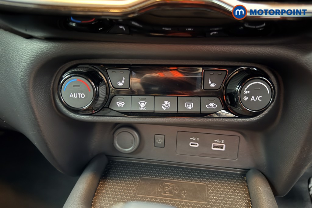 Nissan Juke Tekna Automatic Petrol SUV - Stock Number (1634293) - 10th supplementary image