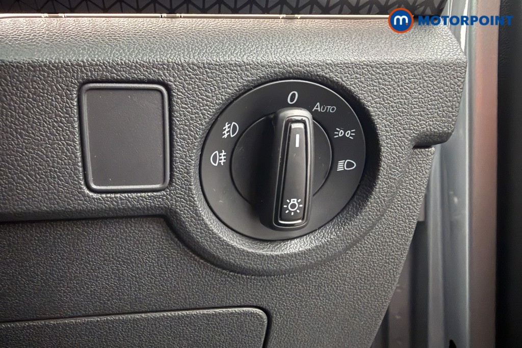 Volkswagen T-Cross SEL Manual Petrol SUV - Stock Number (1634789) - 5th supplementary image