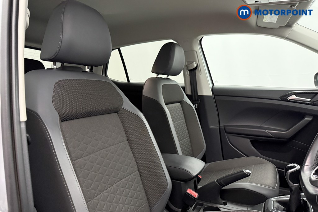 Volkswagen T-Cross SEL Manual Petrol SUV - Stock Number (1634789) - 13th supplementary image