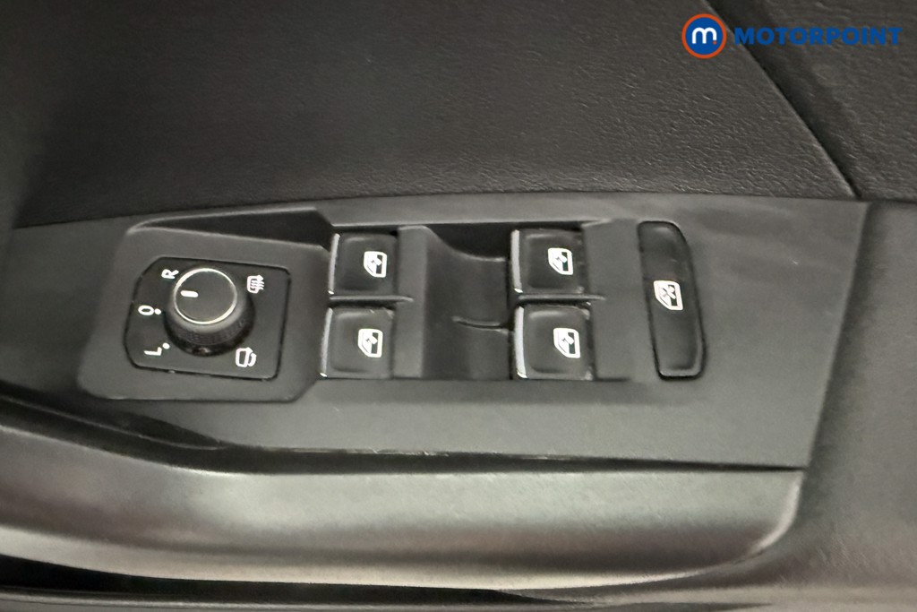 Volkswagen T-Cross SEL Manual Petrol SUV - Stock Number (1634789) - 15th supplementary image