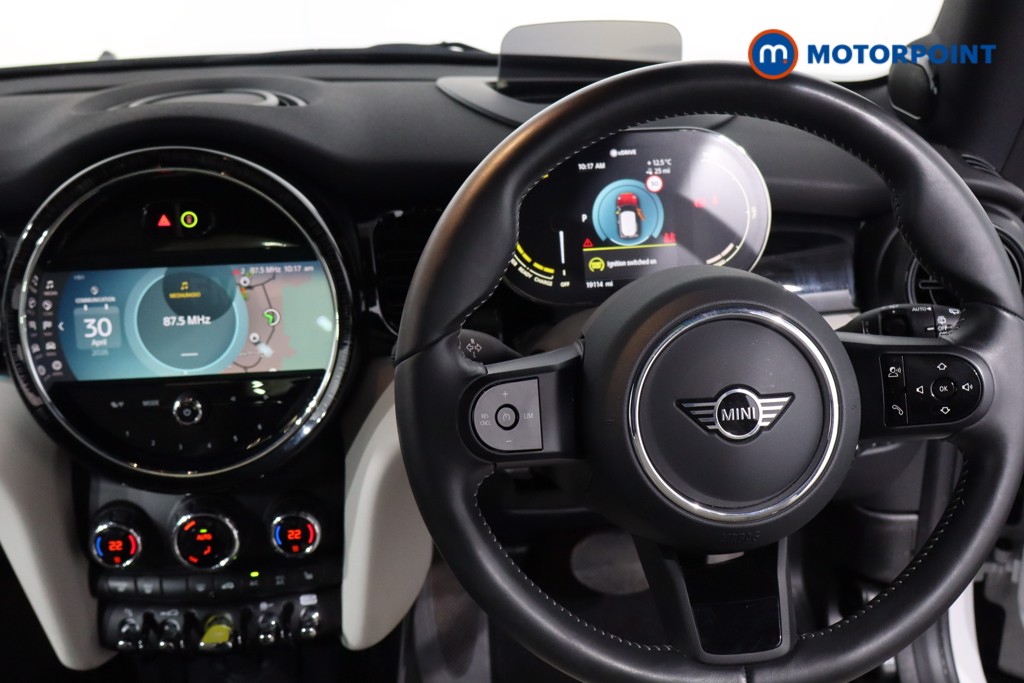 Mini Hatchback Cooper S Level 3 Automatic Electric Hatchback - Stock Number (1634792) - 3rd supplementary image