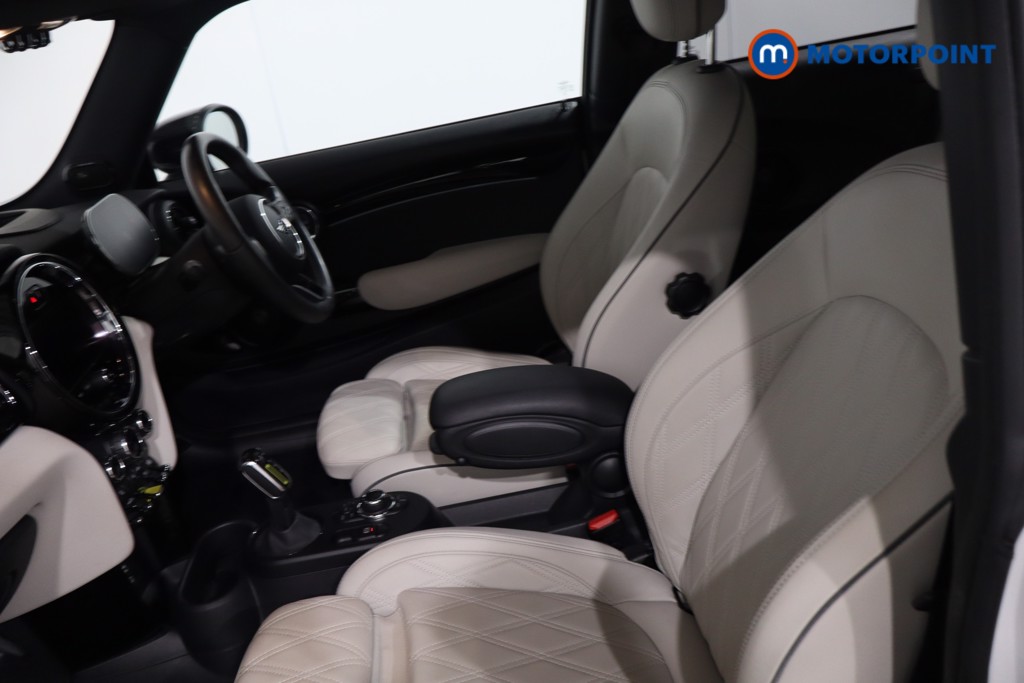 Mini Hatchback Cooper S Level 3 Automatic Electric Hatchback - Stock Number (1634792) - 4th supplementary image