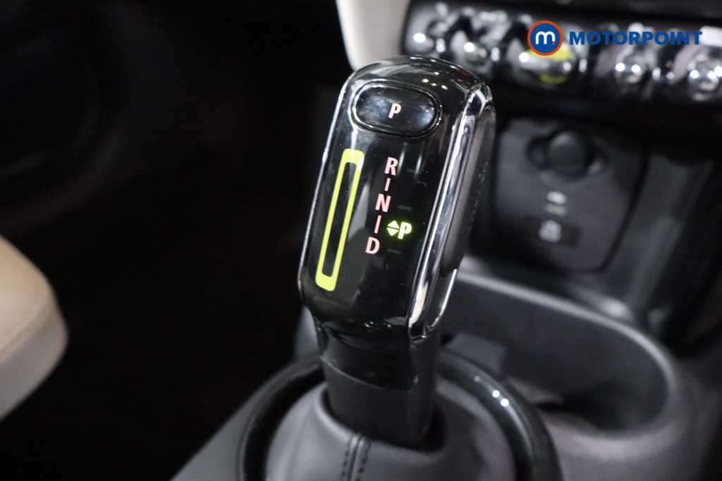 Mini Hatchback Cooper S Level 3 Automatic Electric Hatchback - Stock Number (1634792) - 23rd supplementary image