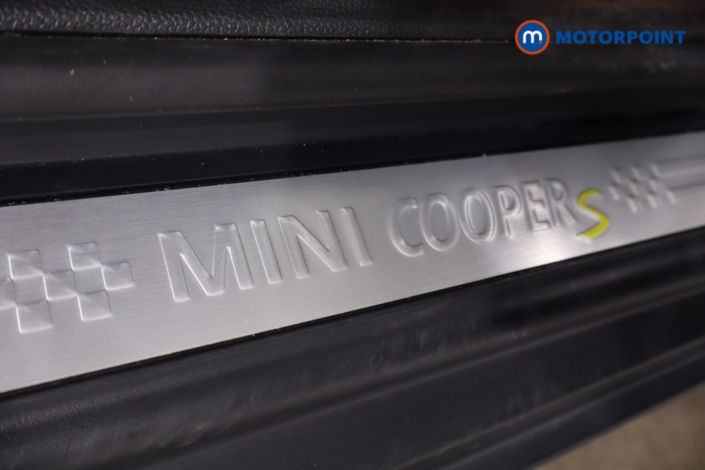 Mini Hatchback Cooper S Level 3 Automatic Electric Hatchback - Stock Number (1634792) - 25th supplementary image