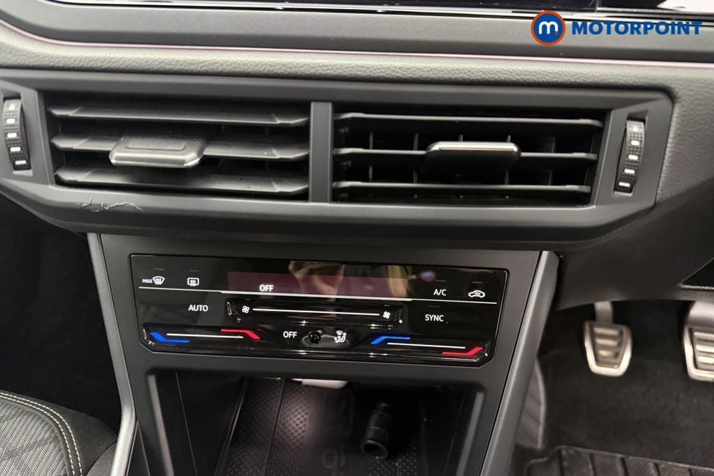 Volkswagen Taigo R-Line Manual Petrol SUV - Stock Number (1635023) - 4th supplementary image