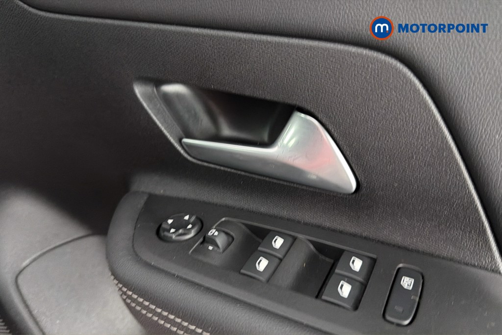 Vauxhall Mokka Ultimate Automatic Electric SUV - Stock Number (1636107) - 42nd supplementary image