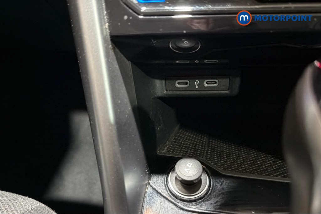 Volkswagen T-Roc Life Automatic Petrol SUV - Stock Number (1636148) - 17th supplementary image