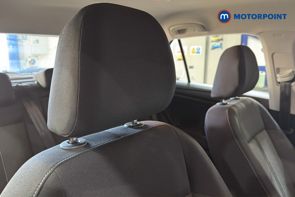 Volkswagen T-Roc Life Automatic Petrol SUV - Stock Number (1636148) - 23rd supplementary image