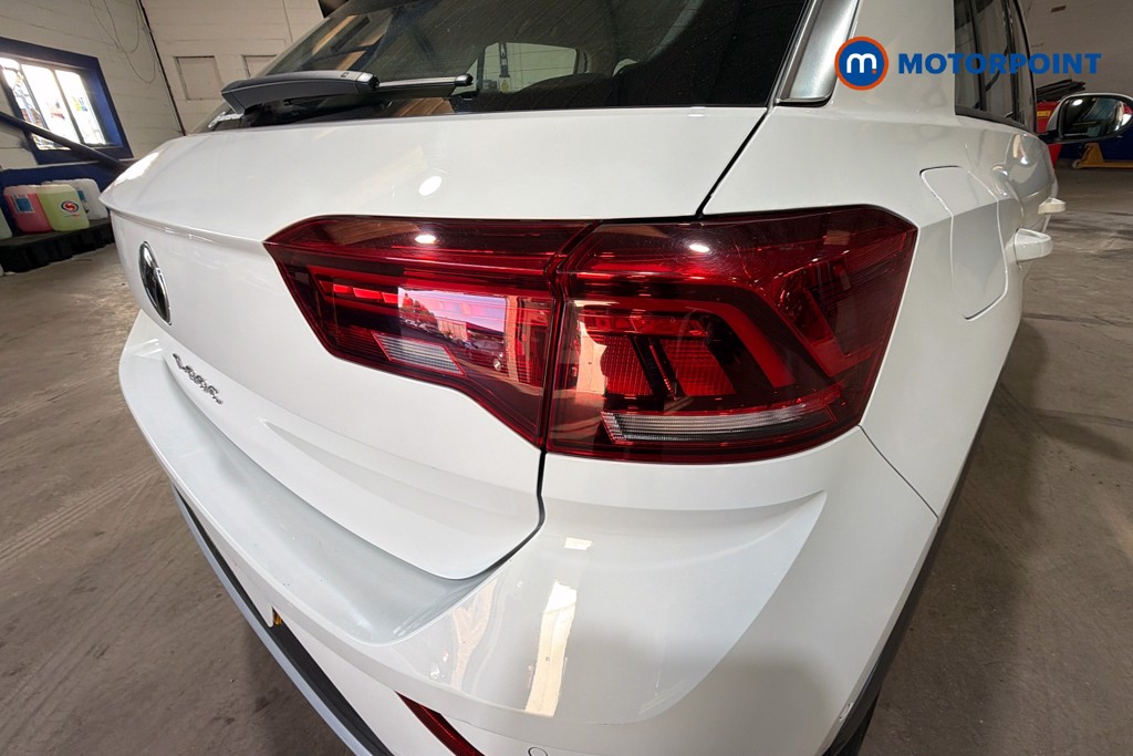 Volkswagen T-Roc Life Automatic Petrol SUV - Stock Number (1636148) - 38th supplementary image