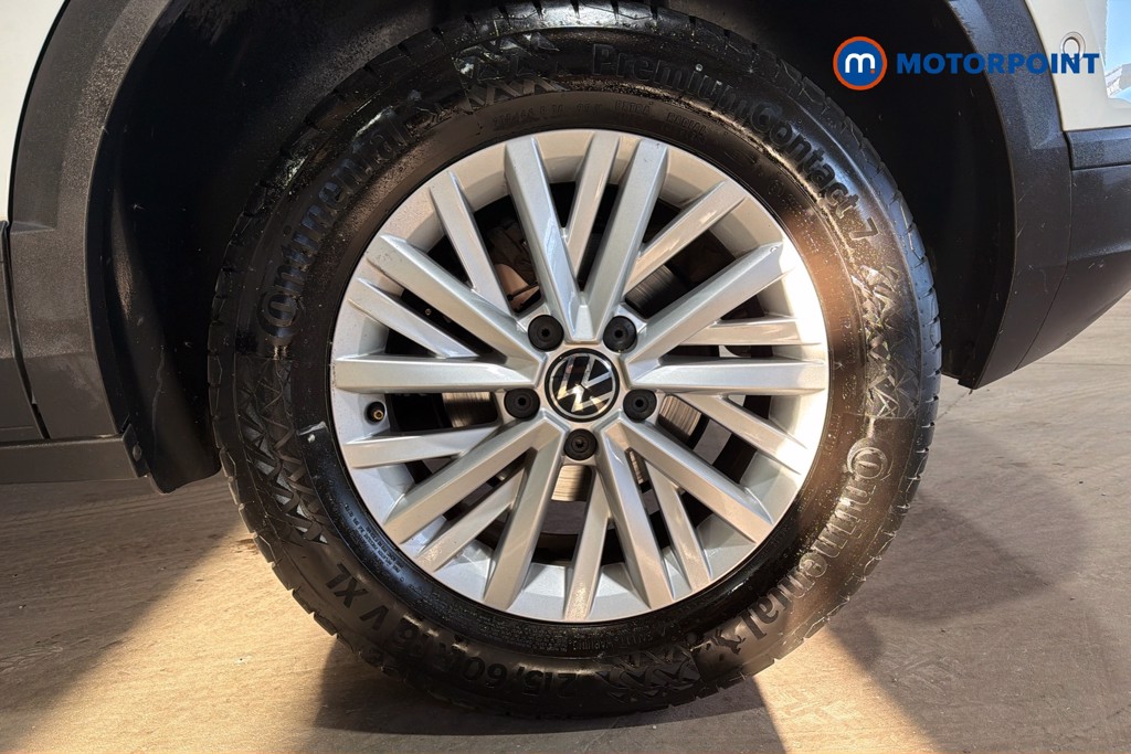 Volkswagen T-Roc Life Automatic Petrol SUV - Stock Number (1636148) - 48th supplementary image