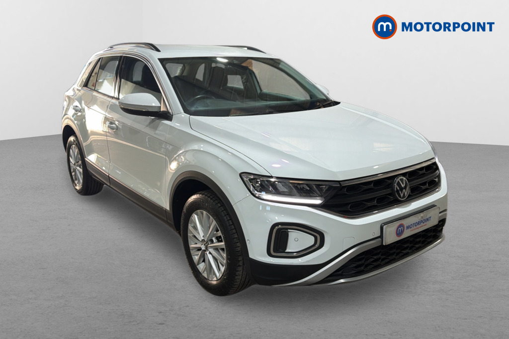 Volkswagen T-Roc Life Automatic Petrol SUV - Stock Number (1636148) - Drivers side front corner