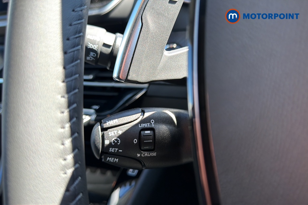 Peugeot 208 Allure Automatic Petrol Hatchback - Stock Number (1636776) - 5th supplementary image