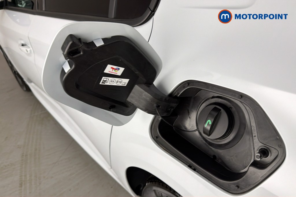 Peugeot 208 Allure Automatic Petrol Hatchback - Stock Number (1636794) - 41st supplementary image