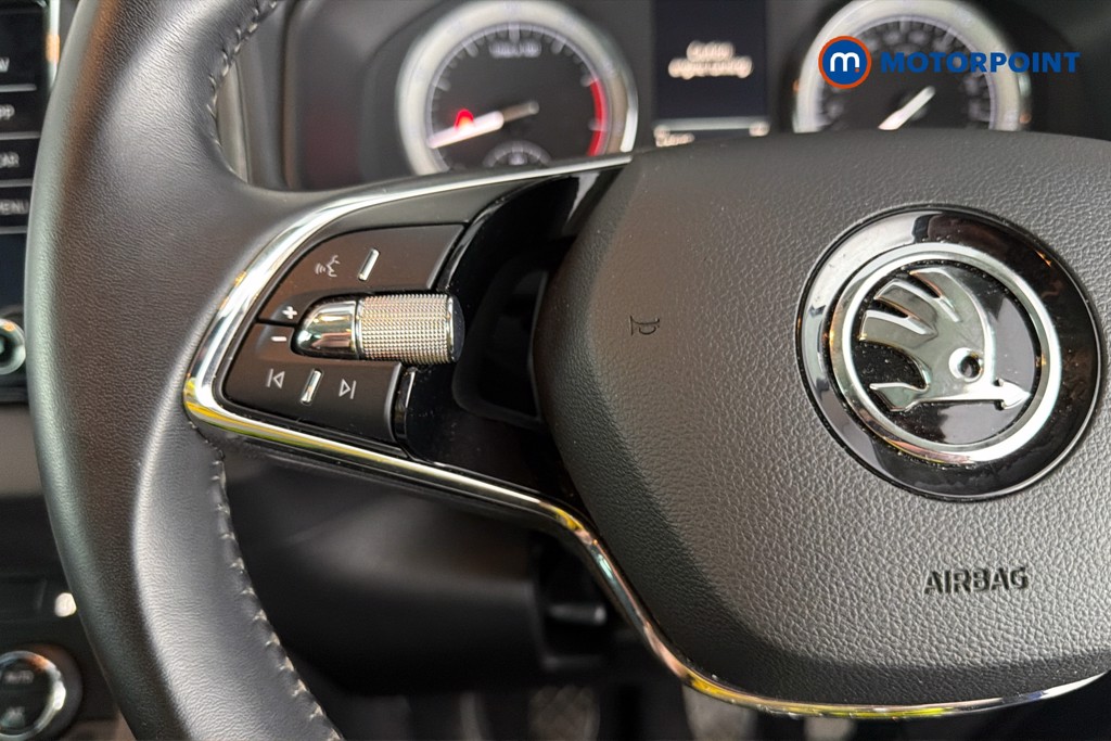Skoda Karoq Se Drive Manual Petrol SUV - Stock Number (1637022) - 3rd supplementary image