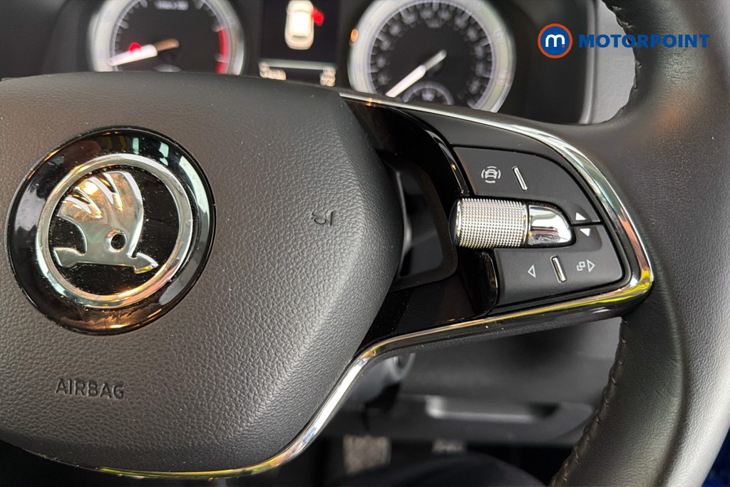 Skoda Karoq Se Drive Manual Petrol SUV - Stock Number (1637022) - 4th supplementary image