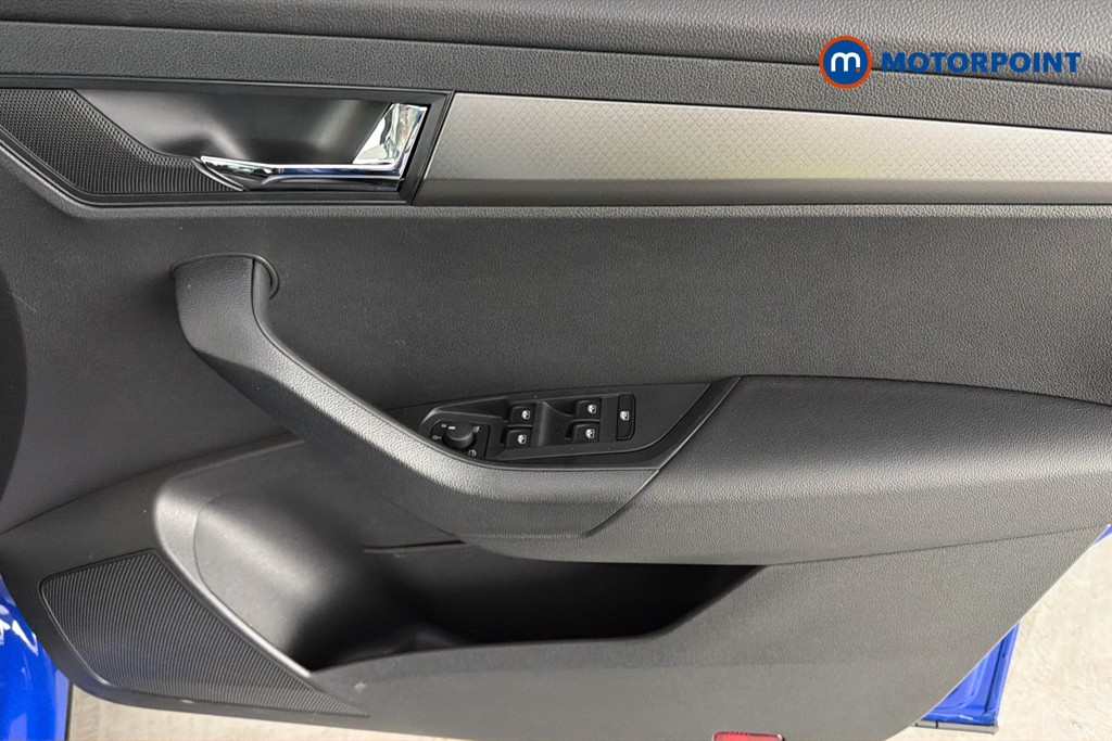 Skoda Karoq Se Drive Manual Petrol SUV - Stock Number (1637022) - 19th supplementary image