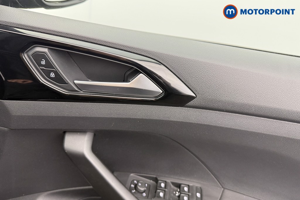 Volkswagen T-Cross Black Edition Manual Petrol SUV - Stock Number (1637535) - 9th supplementary image