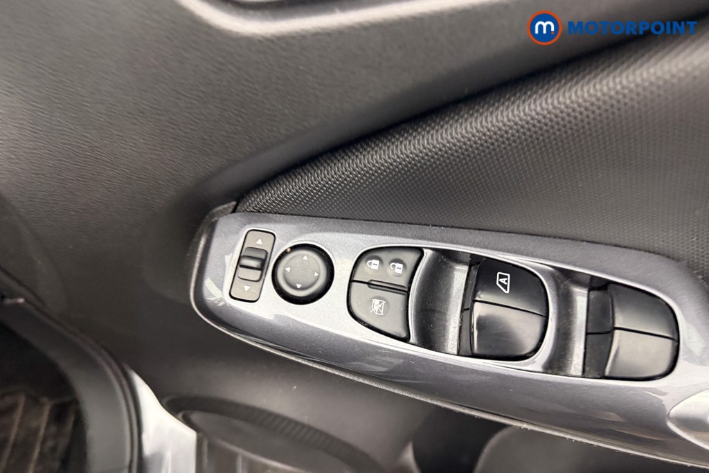 Nissan Juke Acenta Automatic Petrol SUV - Stock Number (1637610) - 11th supplementary image
