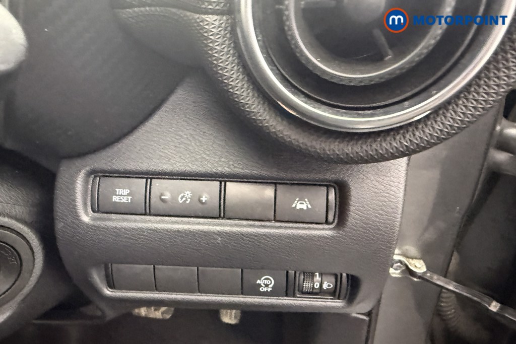 Nissan Juke Acenta Automatic Petrol SUV - Stock Number (1637610) - 12th supplementary image