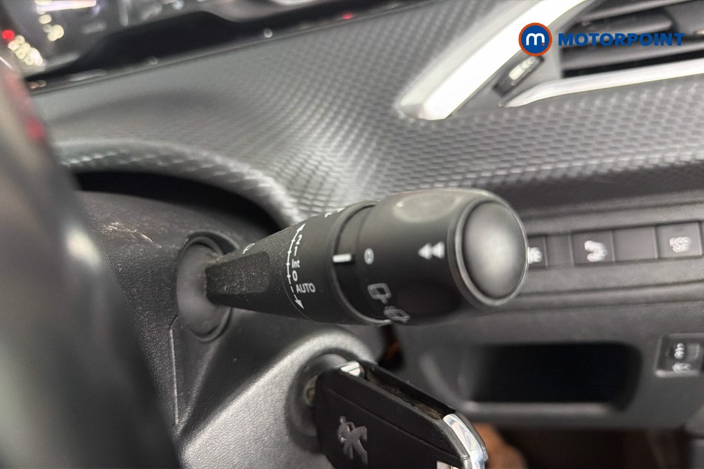 Peugeot 2008 Allure Premium Manual Diesel SUV - Stock Number (1637825) - 7th supplementary image